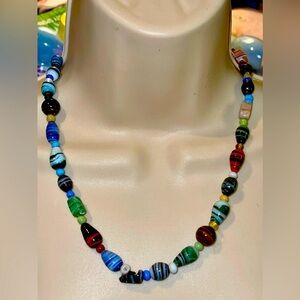 NWT Handmade in India Single Strand Glass Beaded Necklace. 19.5"